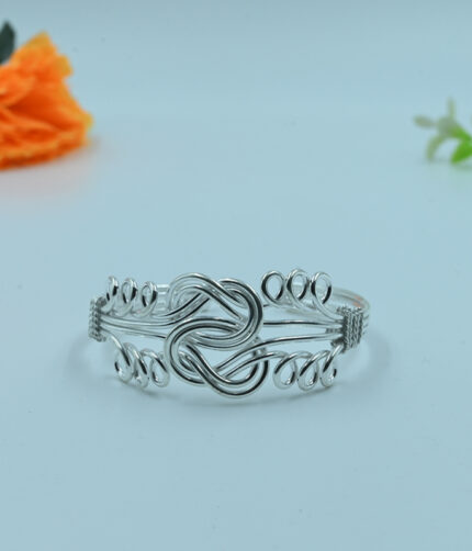 silver color bracelet